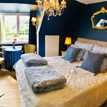 Esmaralda's Bed & Breakfast *